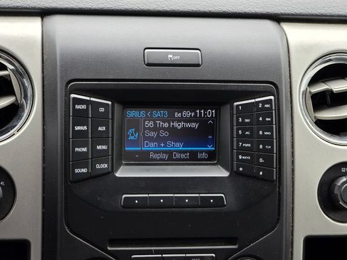 Used 2014 Ford F150 XLT w/ XLT Chrome Package AWD/4WD image 7