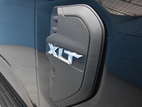 Used 2024 Ford Ranger XLT w/ FX4 Off-Road Package AWD/4WD image 38