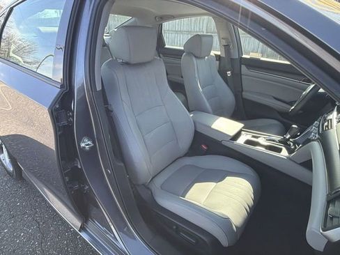 Used 2019 Honda Accord EX-L image 29