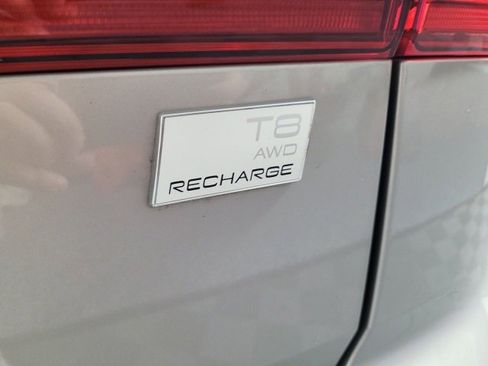 Used 2023 Volvo XC60 T8 Plus w/ Climate Package image 22