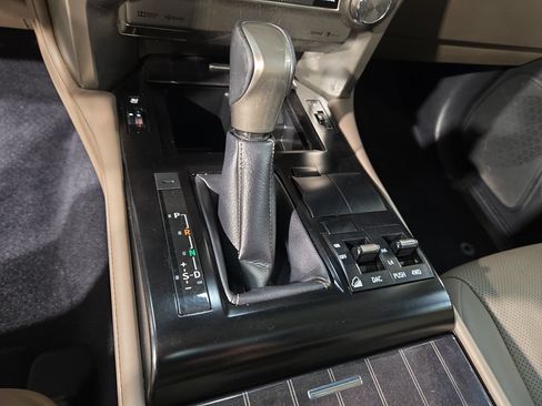 Used 2021 Lexus GX 460 Premium w/ Premium Package AWD/4WD image 34