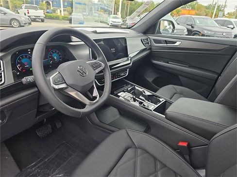 New 2026 Volkswagen Atlas Cross Sport SE image 17