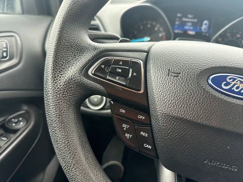 Used 2017 Ford Escape SE image 30
