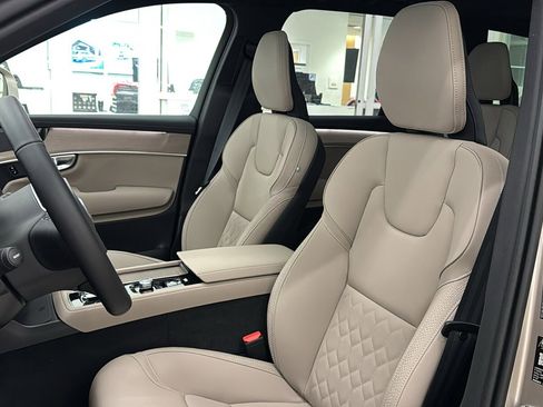 New 2026 Volvo XC90 T8 Plus image 23