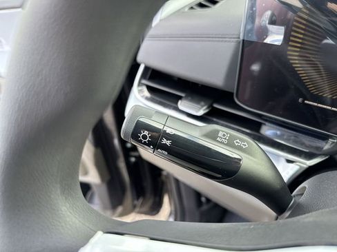 New 2026 Kia Carnival LX FWD image 14