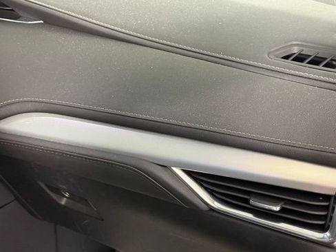 Used 2020 Cadillac XT4 Premium Luxury AWD/4WD image 35