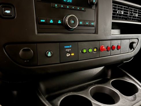 Used 2014 Chevrolet Express 2500 w/ Cold Climate Package RWD image 7