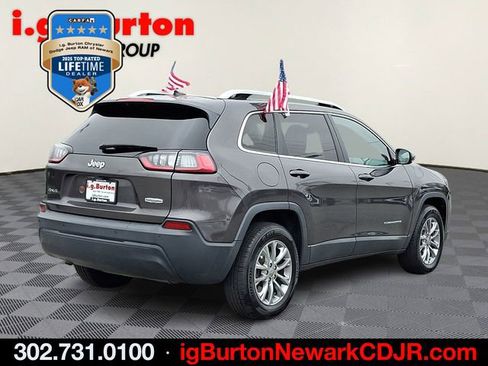 Used 2019 Jeep Cherokee Latitude Plus w/ Comfort/Convenience Group AWD/4WD image 6