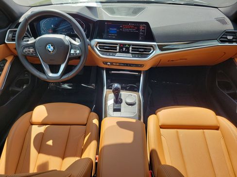 Used 2022 BMW 330i Sedan w/ Convenience Package RWD image 12