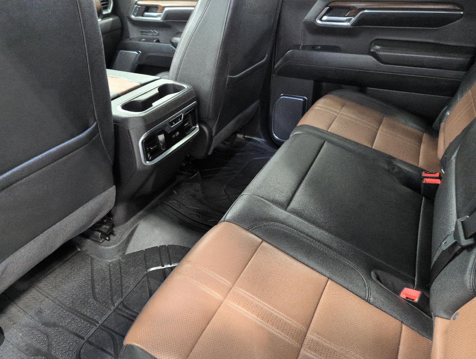 Certified 2024 Chevrolet Silverado 1500 High Country w/ High Country Premium Package AWD/4WD image 21