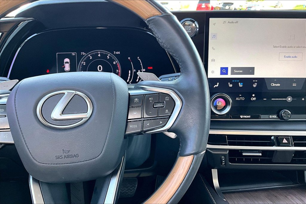 Used 2024 Lexus RX 350 Premium w/ Accessory Package (A2) FWD image 21