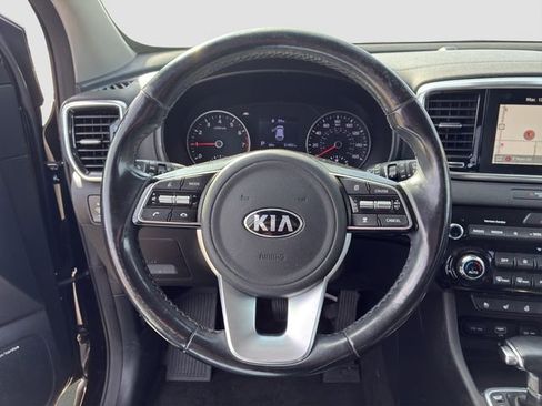Used 2022 Kia Sportage EX w/ EX Technology Package image 18