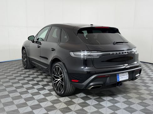 Certified 2026 Porsche Macan AWD/4WD image 3