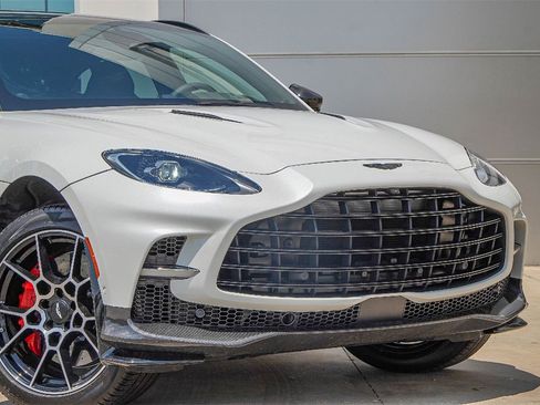 New 2025 Aston Martin DBX 707 image 13