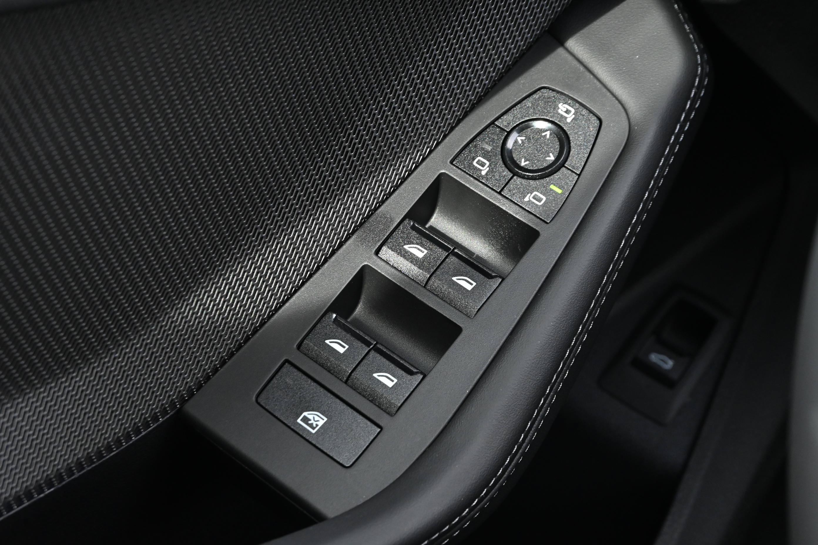 Used 2026 BMW 228i w/ Premium Package FWD image 24
