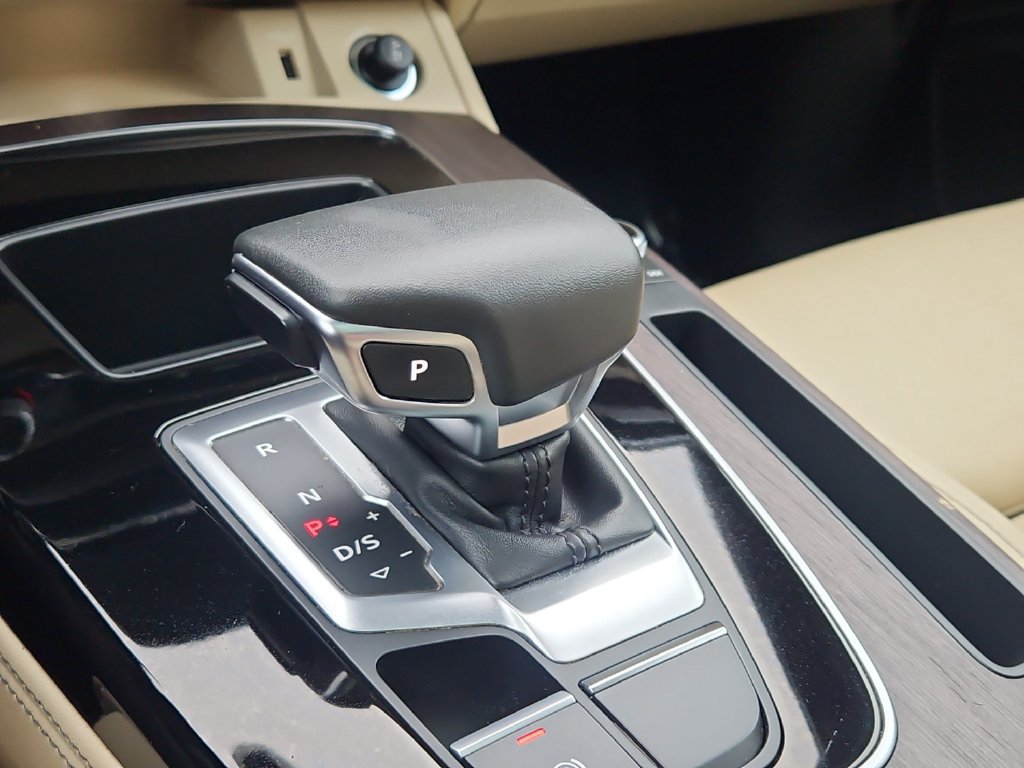 Certified 2024 Audi Q5 2.0T Premium Plus AWD/4WD image 32