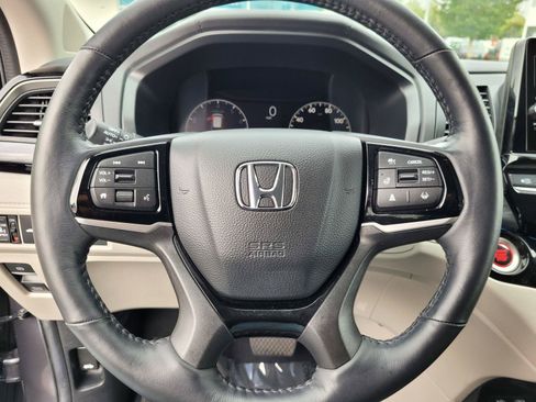 Used 2025 Honda Odyssey Elite image 34