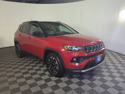 Used 2024 Jeep Compass Limited image 2