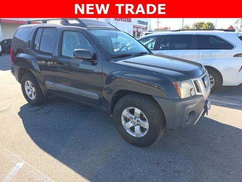 Used 2013 Nissan Xterra S image 1