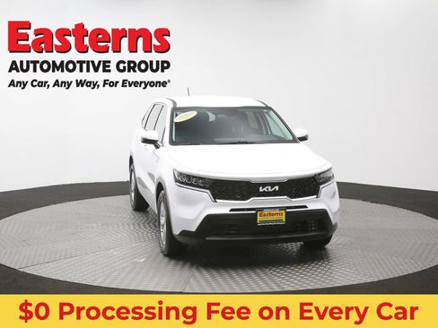 Used 2023 Kia Sorento LX FWD image 47
