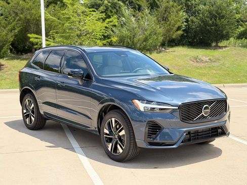 New 2026 Volvo XC60 T8 Core w/ Protection Package Premier AWD/4WD image 4