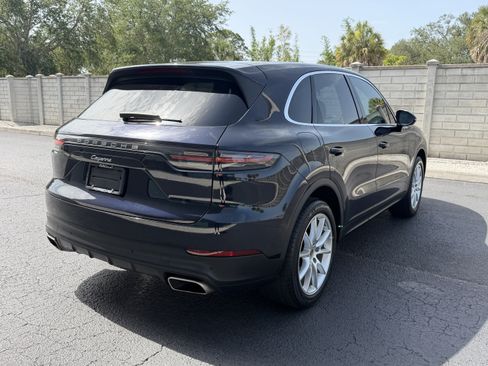Certified 2021 Porsche Cayenne AWD/4WD image 6