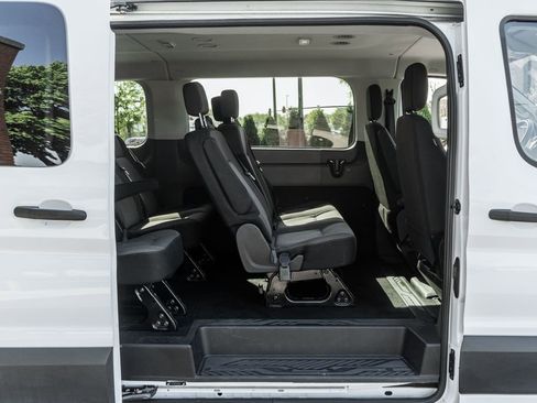 Used 2024 Ford Transit 350 XLT RWD image 24