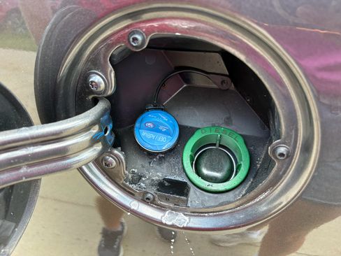 Used 2025 RAM 2500 Laramie AWD/4WD image 44