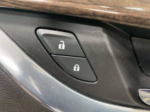 Used 2021 Buick Enclave Avenir w/ Avenir Technology Package image 22