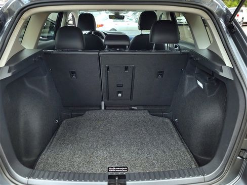 Used 2024 Volkswagen Taos SE image 24