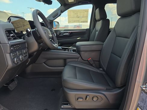 New 2026 Chevrolet Suburban Z71 w/ Z71 Off-Road Package AWD/4WD image 10