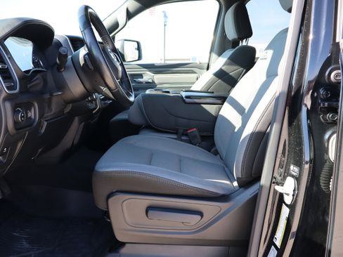 Used 2021 RAM 1500 Big Horn image 9