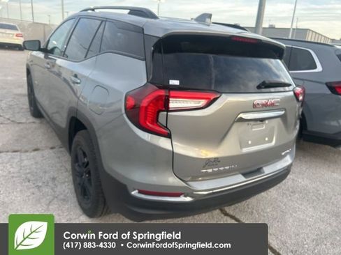 Used 2023 GMC Terrain AT4 image 10