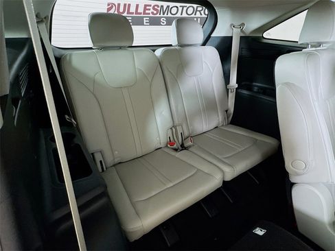 Used 2023 Kia Sorento SX image 28