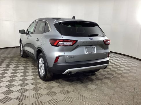 Used 2023 Ford Escape Active image 4