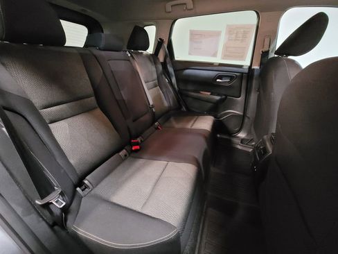 Certified 2024 Nissan Rogue SV image 9