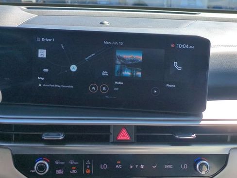 Certified 2025 Kia Sorento S w/ Panoramic Sunroof Package FWD image 21