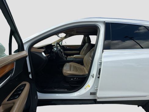 Used 2019 Cadillac XT5 Platinum AWD/4WD image 22
