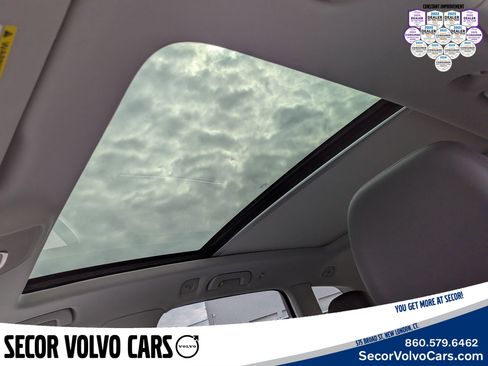 Used 2022 Audi Q7 Premium image 10