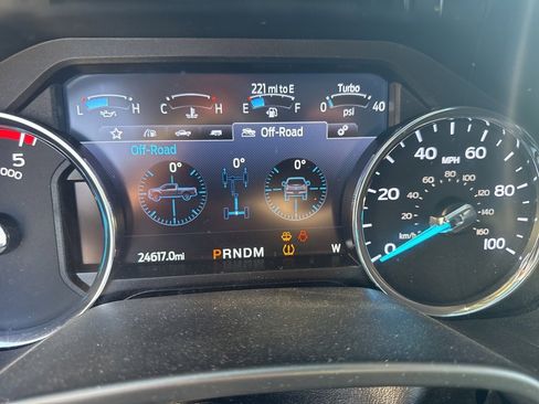 Used 2020 Ford F250 Lariat image 14