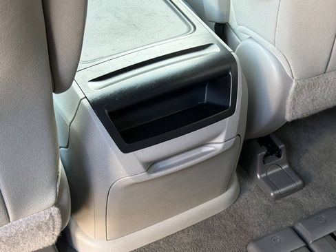 Used 2016 Toyota Sienna XLE w/ XLE Navigation Package FWD image 43