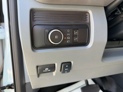 Used 2024 Ford F550 4x4 Crew Cab Super Duty w/ XLT Value Package image 19