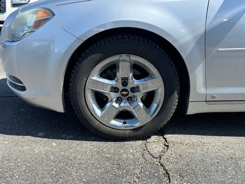 Used 2010 Chevrolet Malibu LT w/ Power Convenience Package image 10