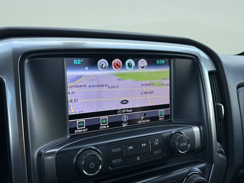 Used 2018 Chevrolet Silverado 1500 LT w/ All Star Edition AWD/4WD image 17