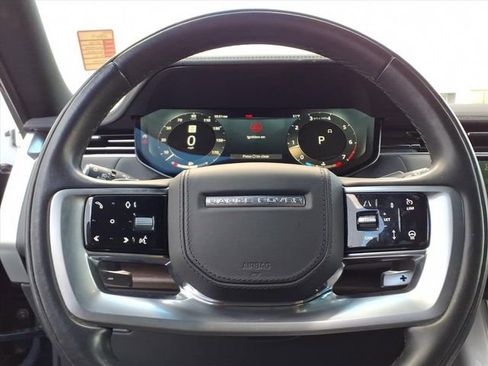 Used 2023 Land Rover Range Rover SE image 12