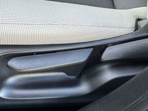 Used 2024 Toyota Corolla LE image 21