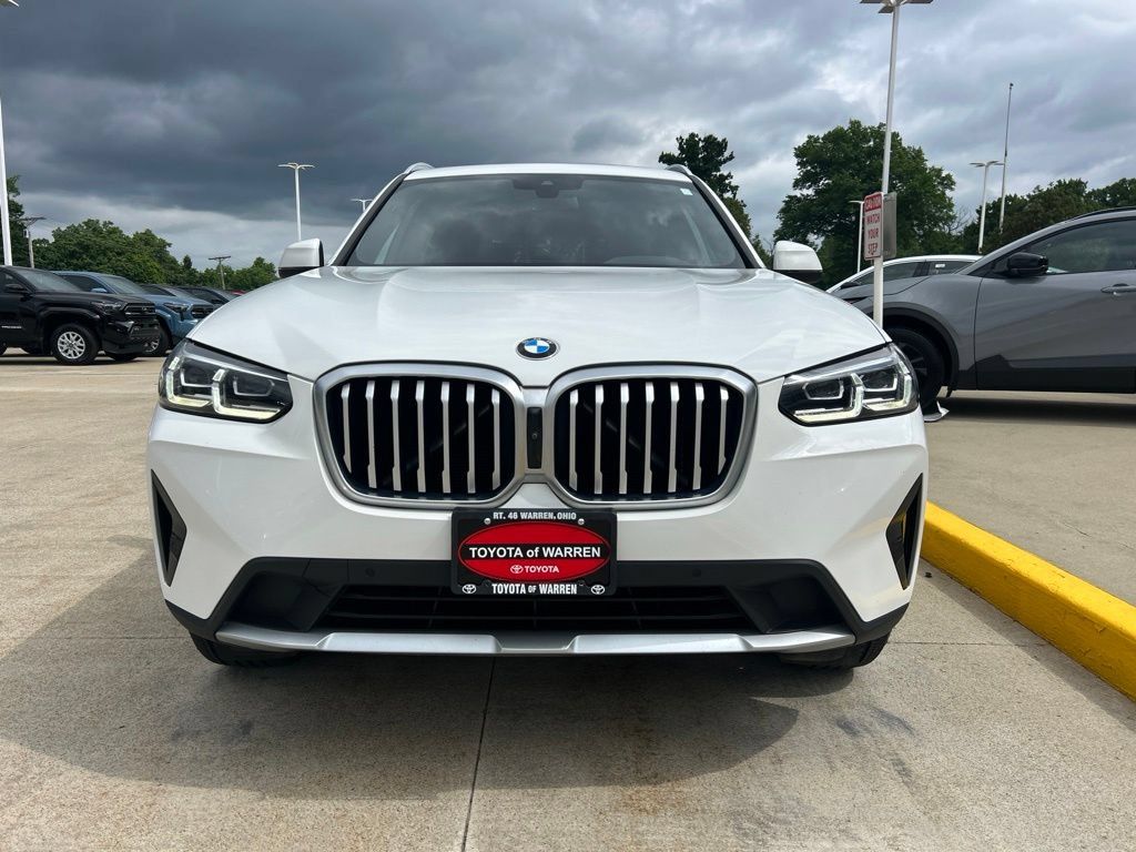 Used 2023 BMW X3 xDrive30i AWD/4WD image 2