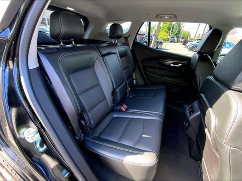 Used 2024 GMC Terrain SLT AWD/4WD image 26