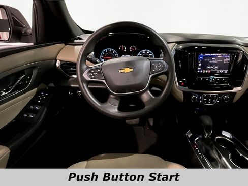 Used 2022 Chevrolet Traverse LS FWD image 8