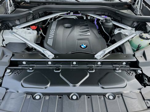 New 2026 BMW X5 sDrive40i w/ M Sport Package image 25